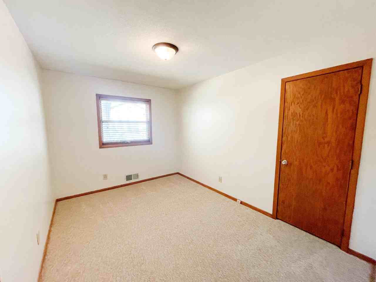 1172 Highview Dr #1 - Photo 6 of 20
