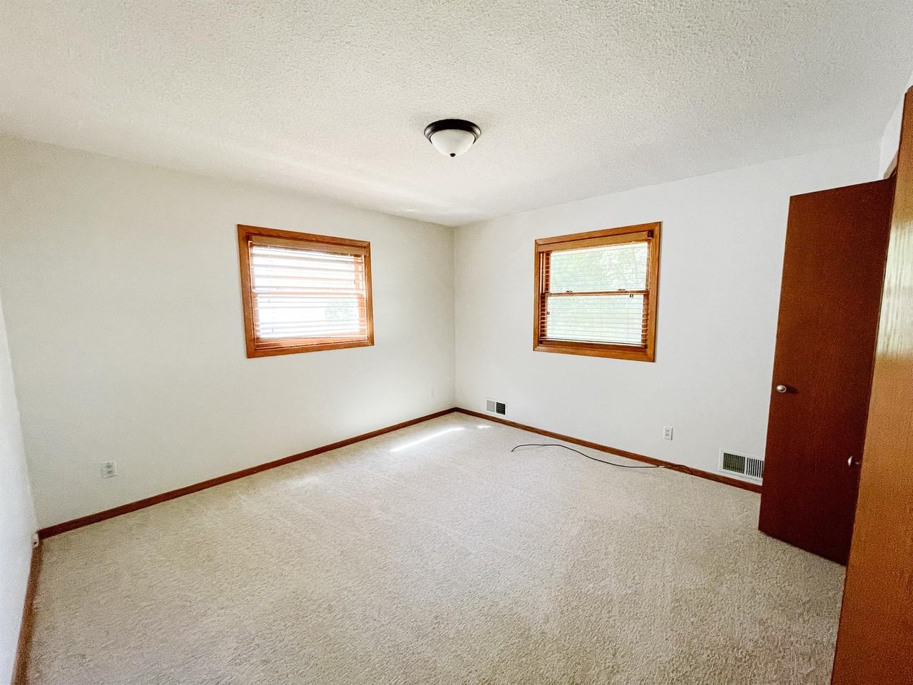 1172 Highview Dr #1 - Photo 7 of 20