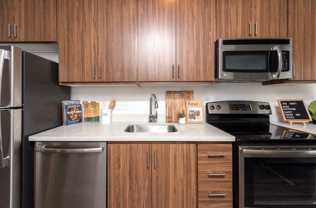 The Hawthorne Apts - Photo 3 of 37