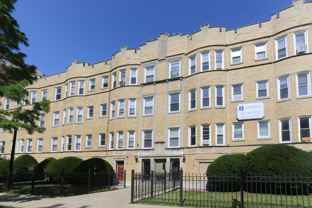 4501 N Malden St #3A - Photo 1 of 1