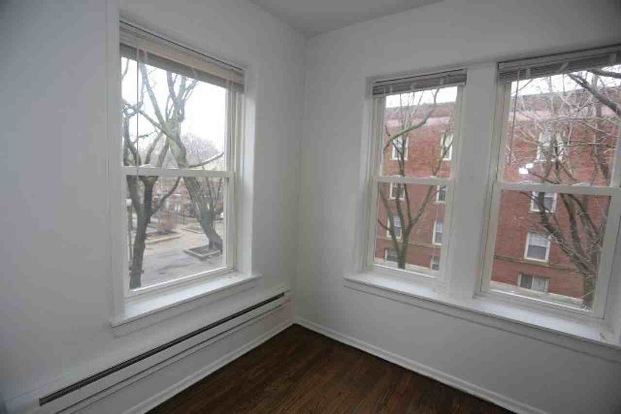 4501-4515 N Malden St - Photo 5 of 43