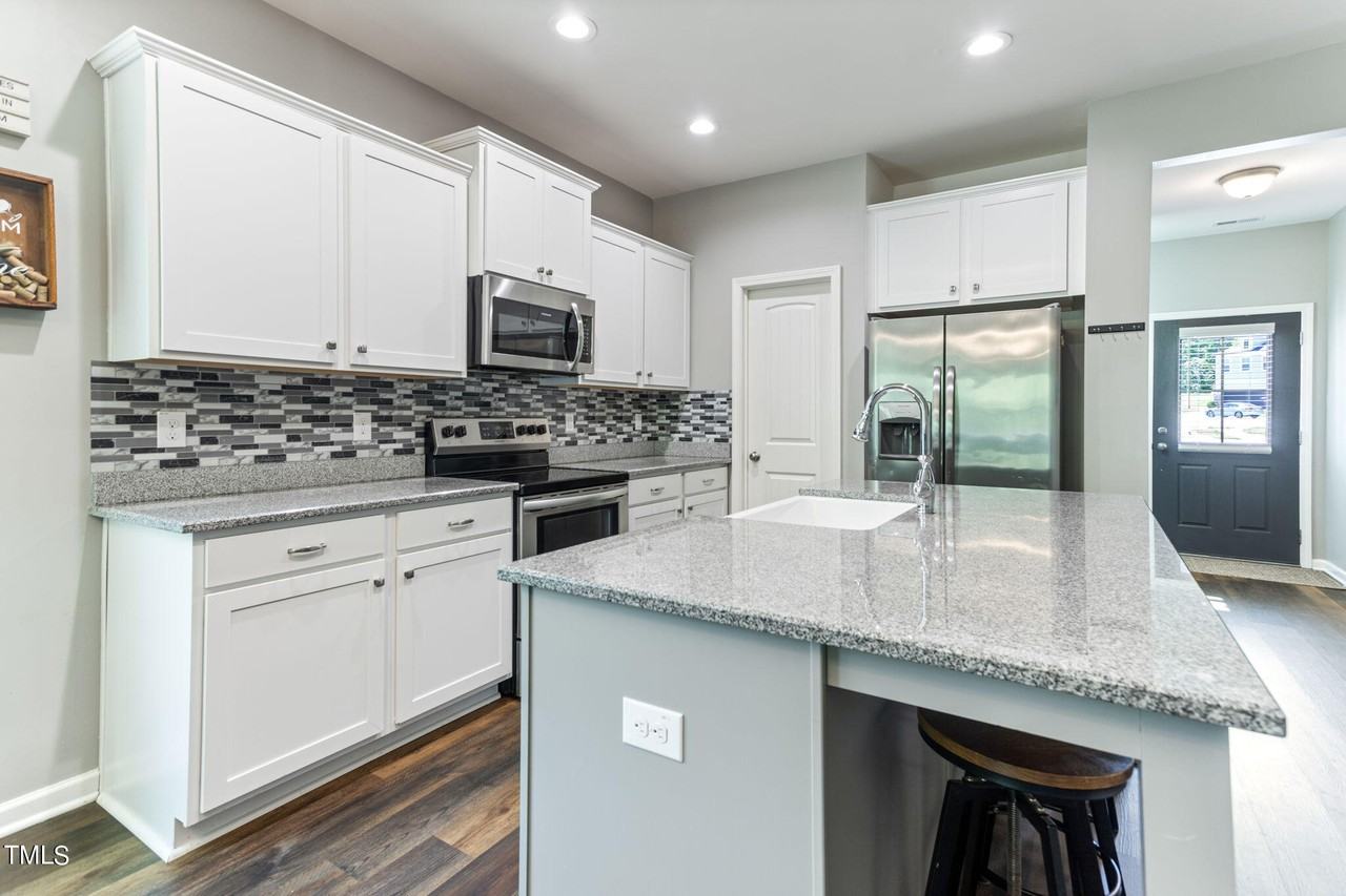 420 Mockingbird Ln #1 - Photo 7 of 28