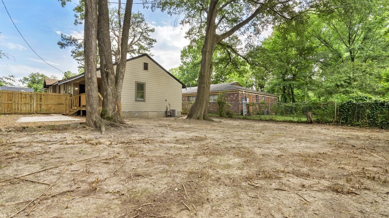 3602 Carnes Ave #1 - Photo 3 of 24