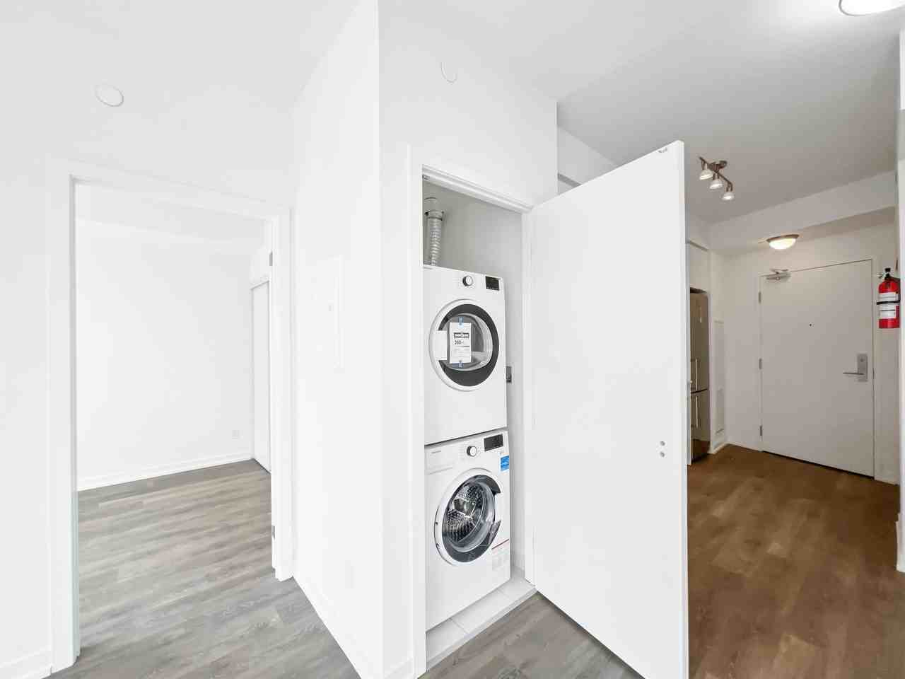 49 East Liberty St Unit 2411 #1 - Photo 3 of 22