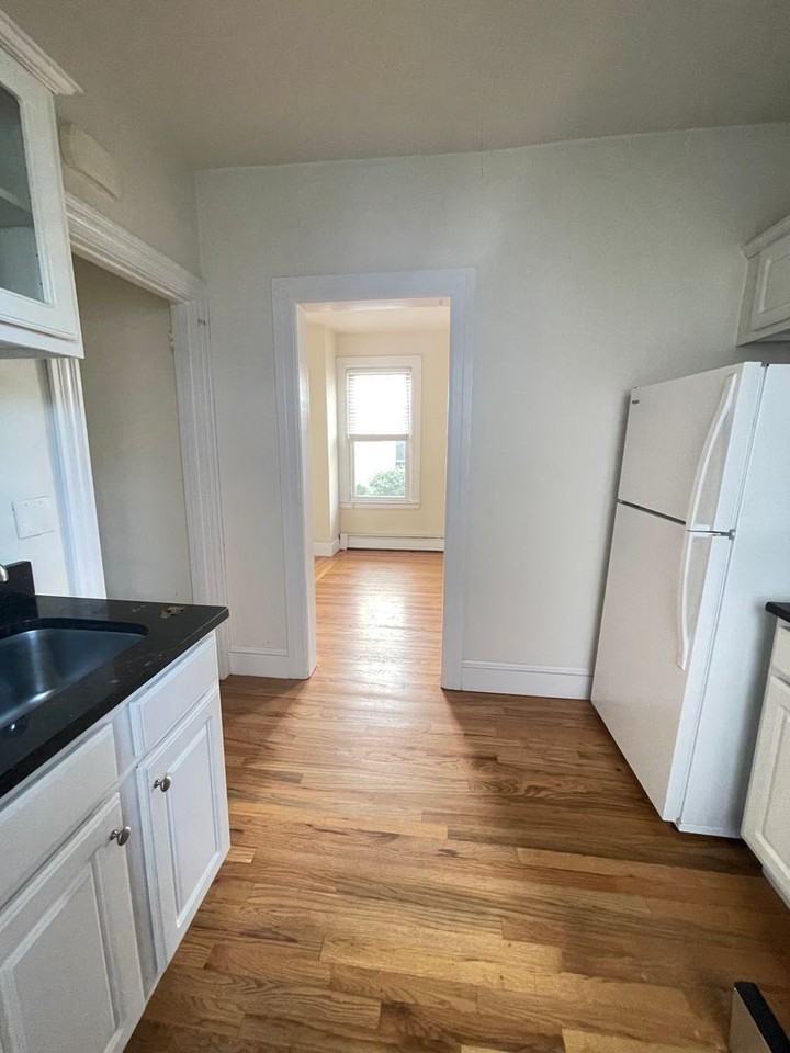 28-30 Avon St - Photo 3 of 10