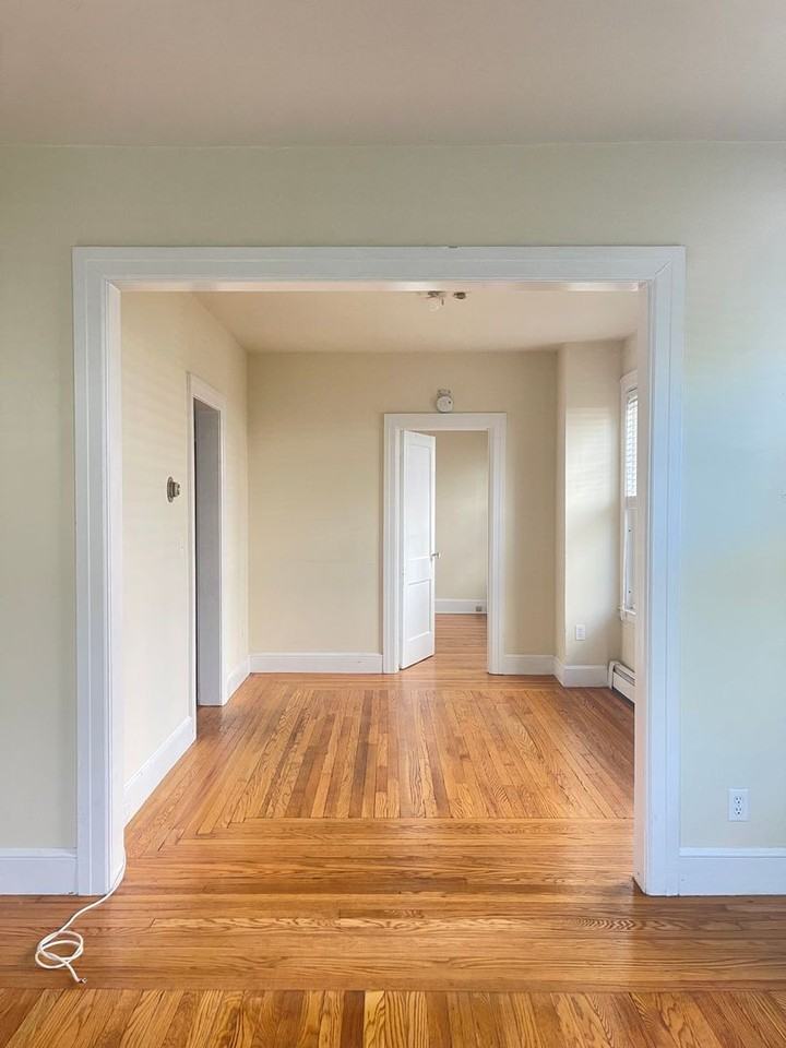 28-30 Avon St - Photo 5 of 10