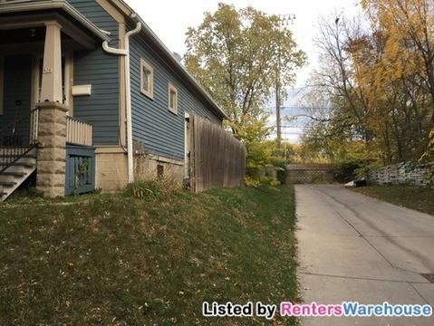 426 N 39th St - Photo 3 of 15