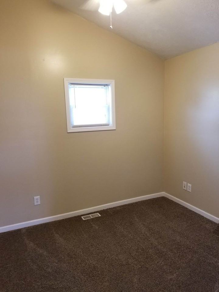 321 Estall Rd - Photo 7 of 7