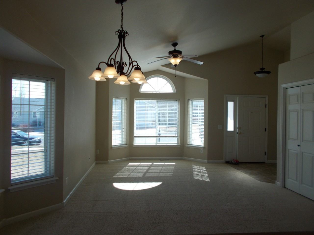 1247 Cortez Ave - Photo 3 of 14