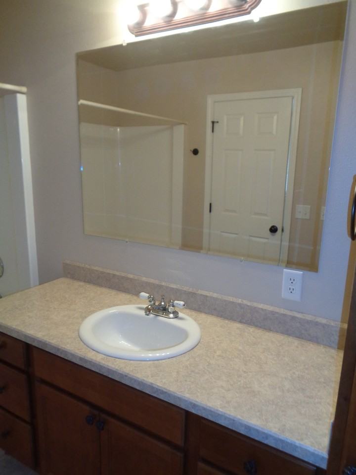 1247 Cortez Ave - Photo 5 of 14