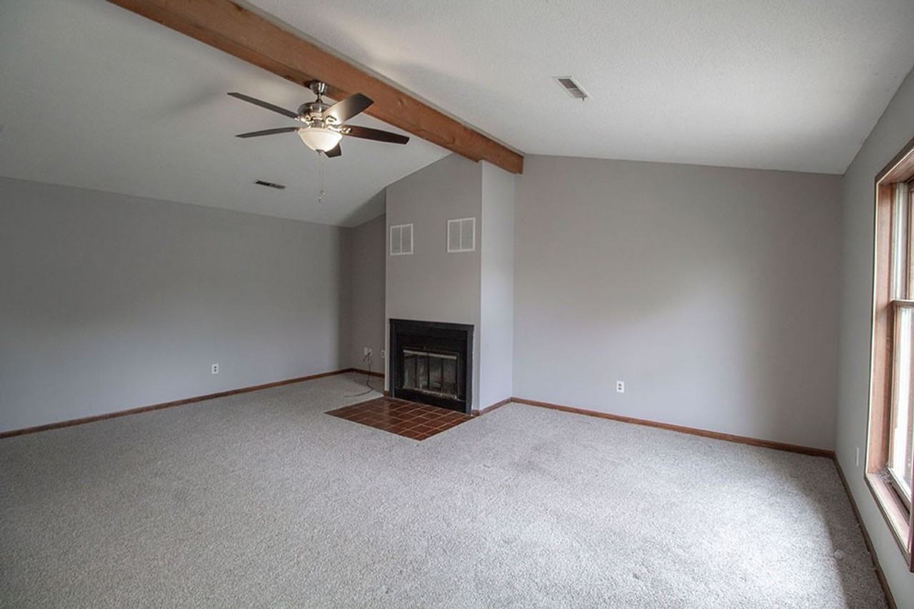 2011 Bridgewater Dr - Photo 4 of 37