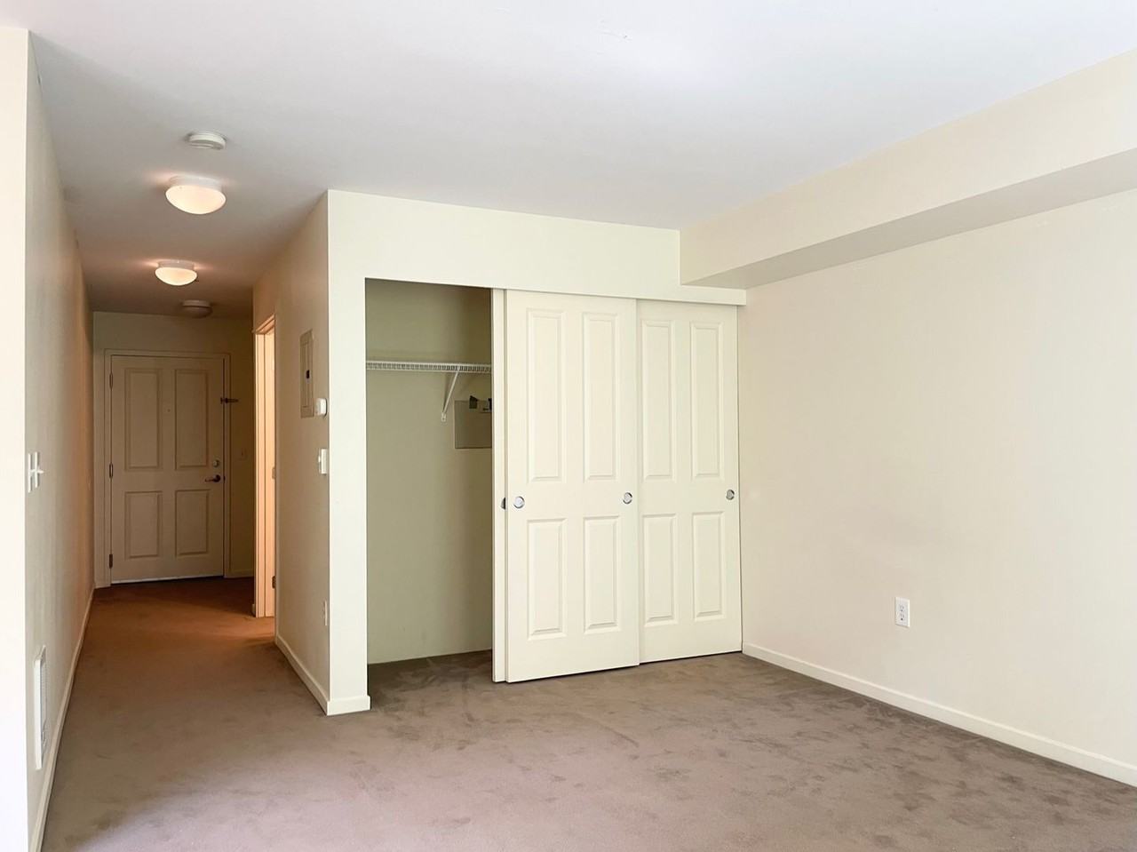 111 108th Ave Ne #A215 - Photo 4 of 10