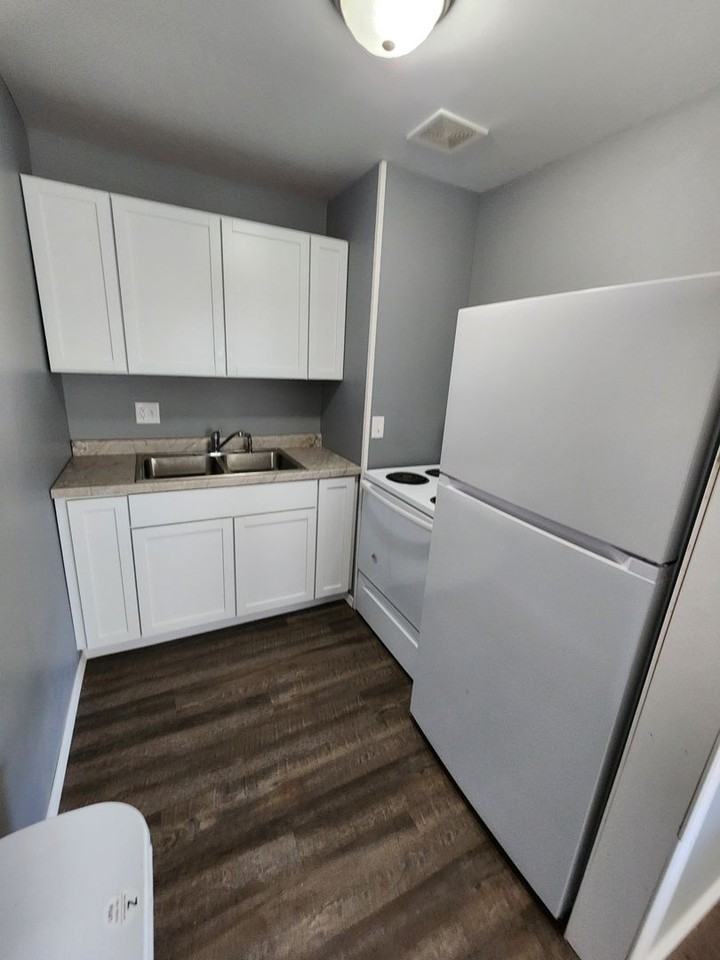 600 N 14th St - Photo 2 of 2