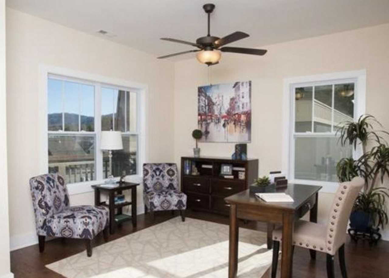 14 Loftin St - Photo 3 of 12