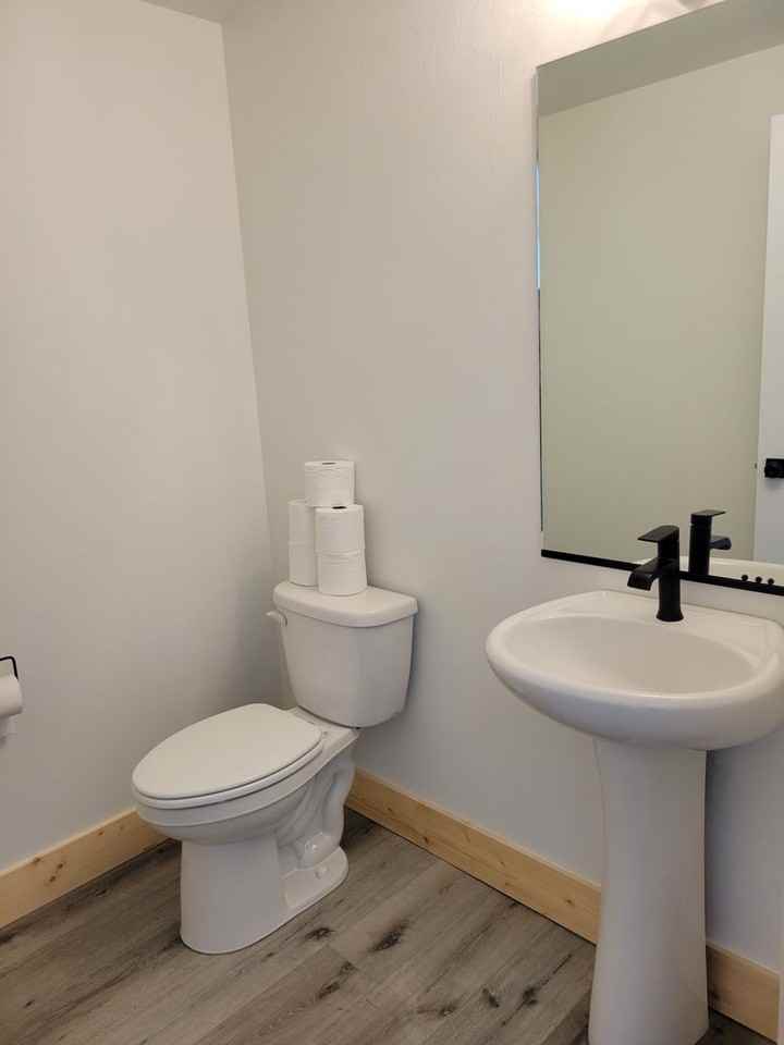 152 S Iowa St - Photo 4 of 18