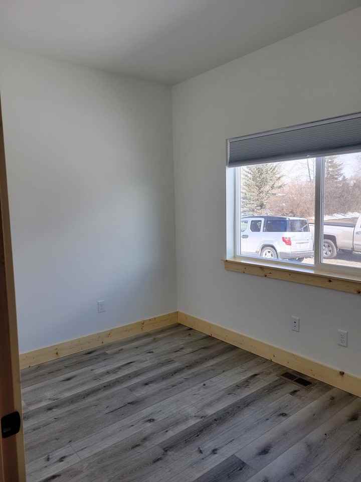 152 S Iowa St - Photo 7 of 18