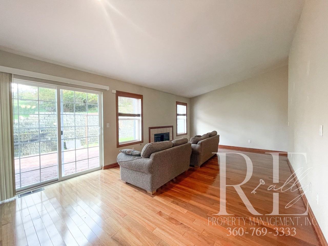 2007 Becky Ave - Photo 7 of 25