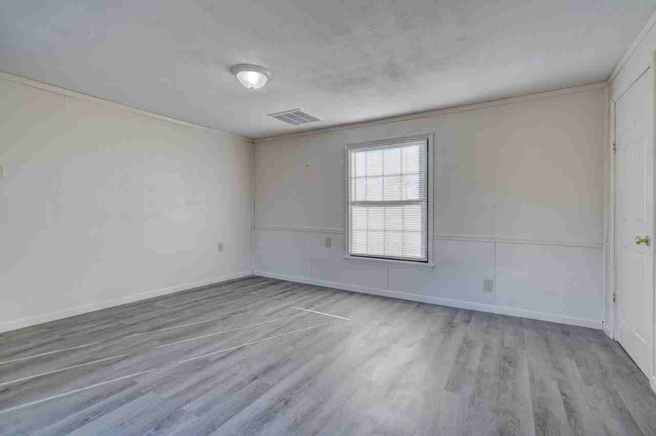 6324 Brown Ln - Photo 3 of 12