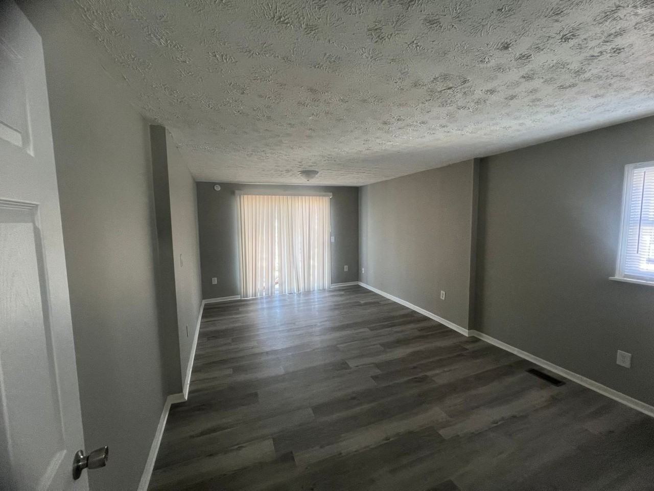 2531 Howey Rd - Photo 2 of 10