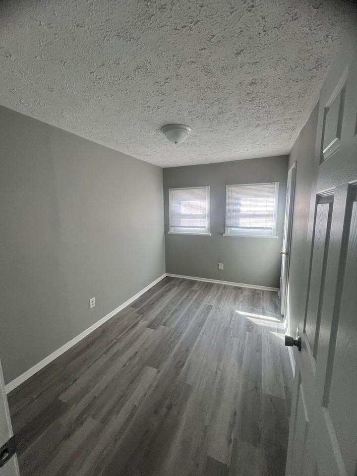 2531 Howey Rd - Photo 4 of 10