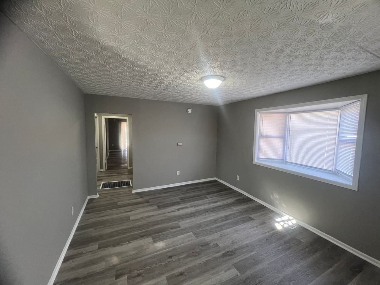 2531 Howey Rd - Photo 5 of 10