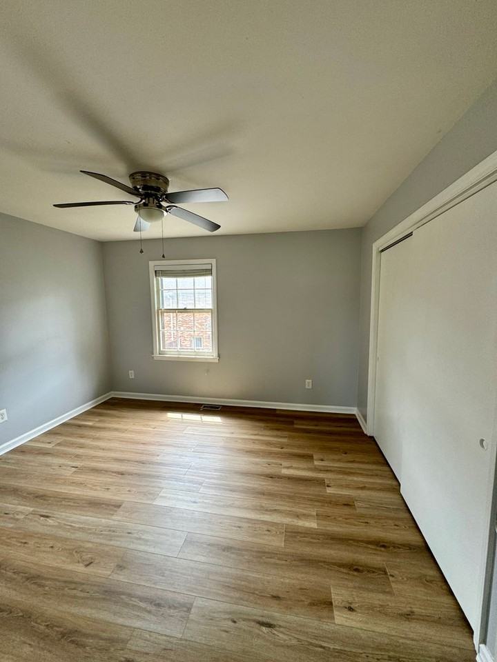 6300 Old Pineville Rd - Photo 6 of 6