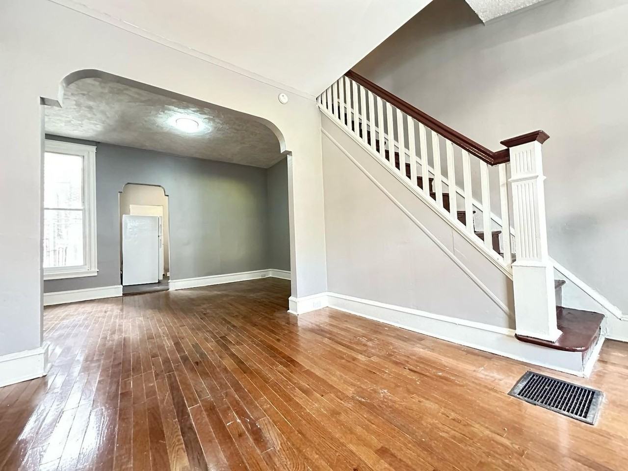 3032 N Stillman St - Photo 2 of 11