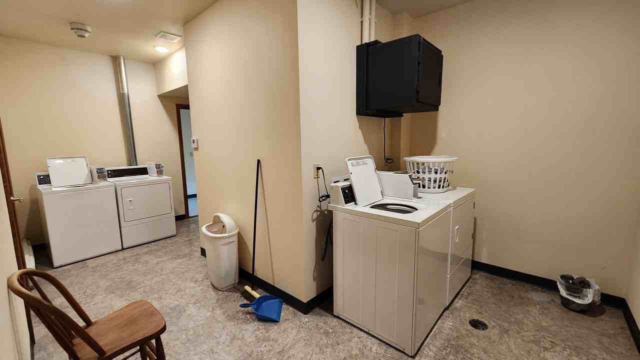 100 Bothne Dr - Photo 6 of 44