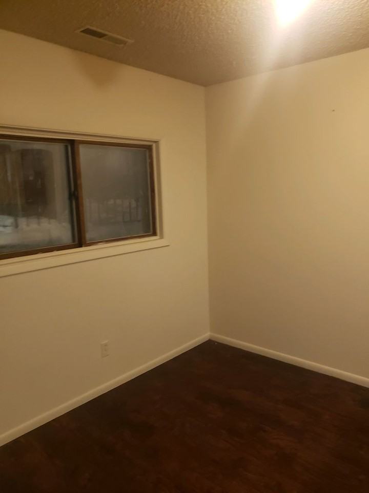 Silver Sage Apartments - Photo 2 of 10