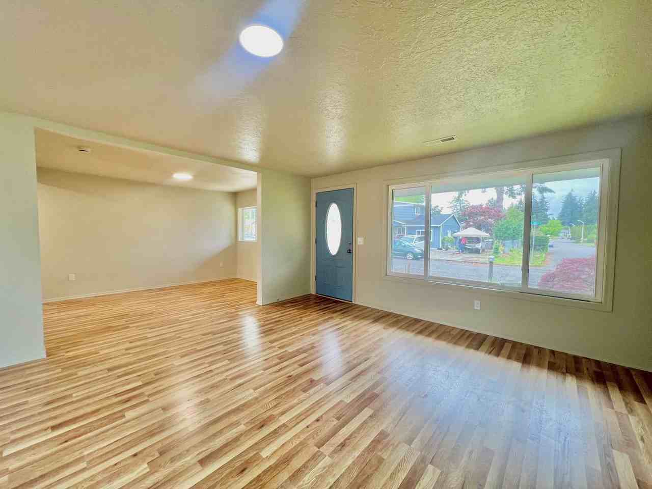 2020 Se 154th Ave - Photo 4 of 19