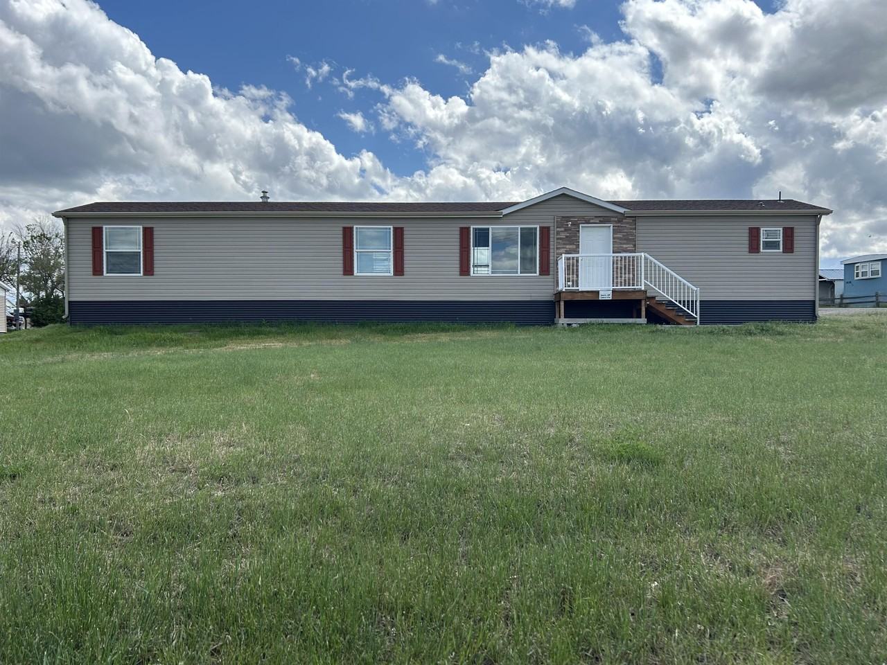 1709 1/2 Plateau Rd #1-2 - Photo 2 of 17