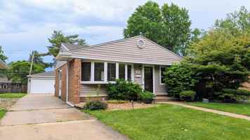 featured image of 705 N Wille St #1