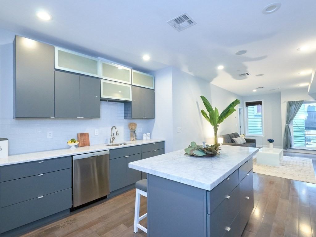 186188 Paris St #5 - Photo 3 of 25