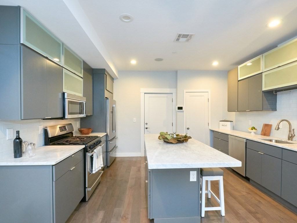 186188 Paris St #5 - Photo 6 of 25