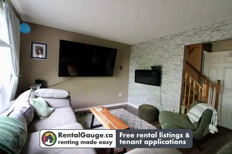 502 Evangeline Ave - Photo 2 of 25