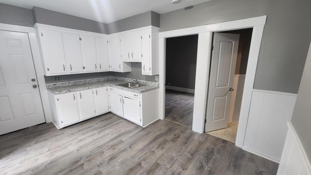 120 Southgate Street - Photo 4 of 9