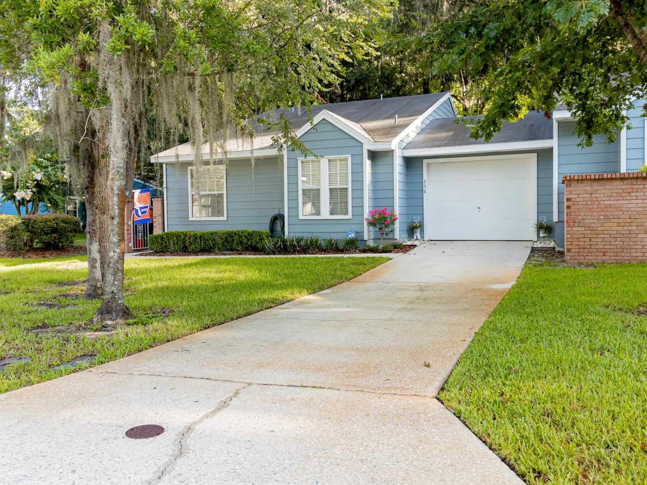 356 Nw 48th Blvd #1 - Photo 7 of 11