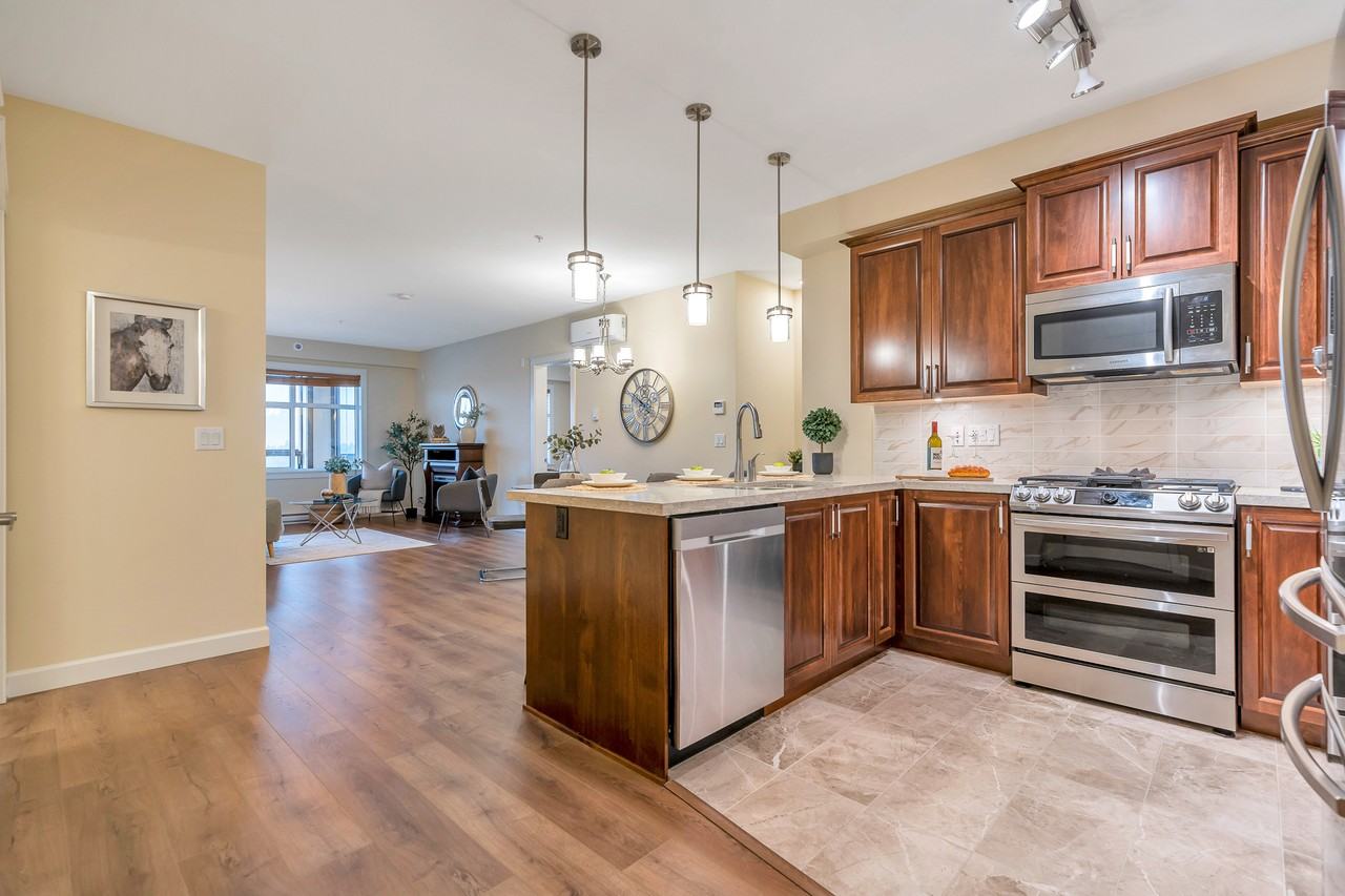 20290 86 Avenue - Photo 3 of 29