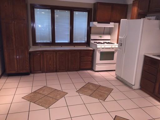 112 Martindale St NW - Photo 3 of 11