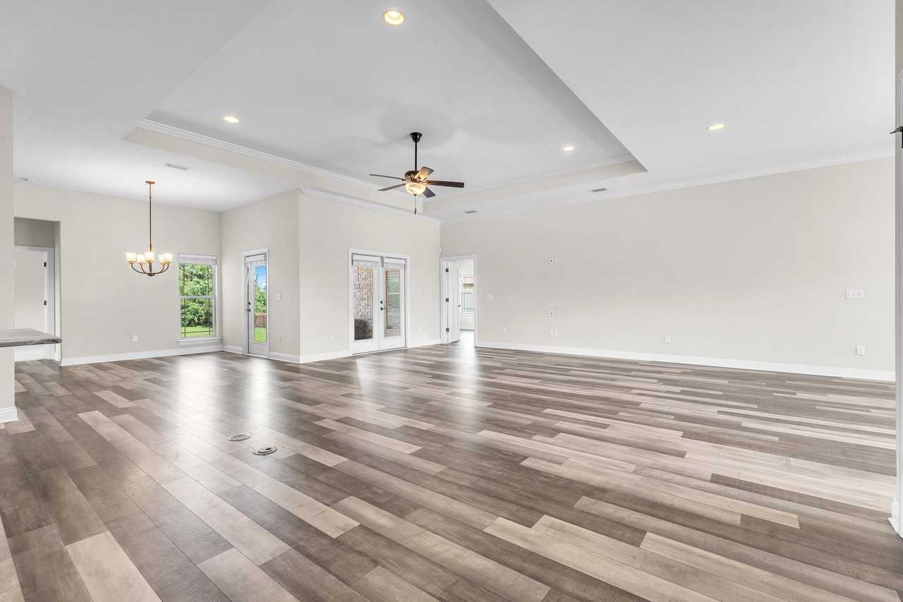 104 Lakeview Ter - Photo 3 of 43