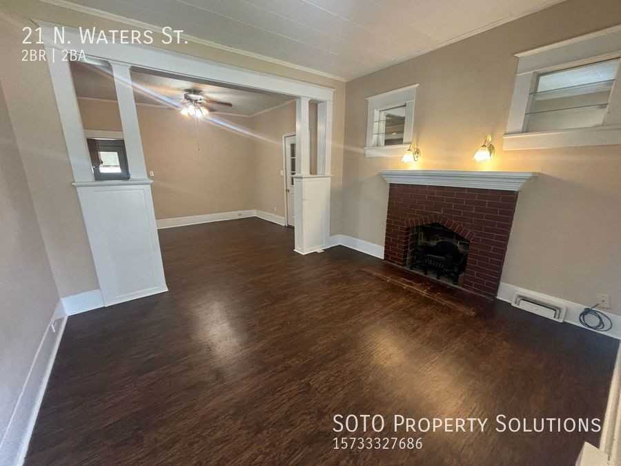 21 N Waters St - Photo 2 of 11