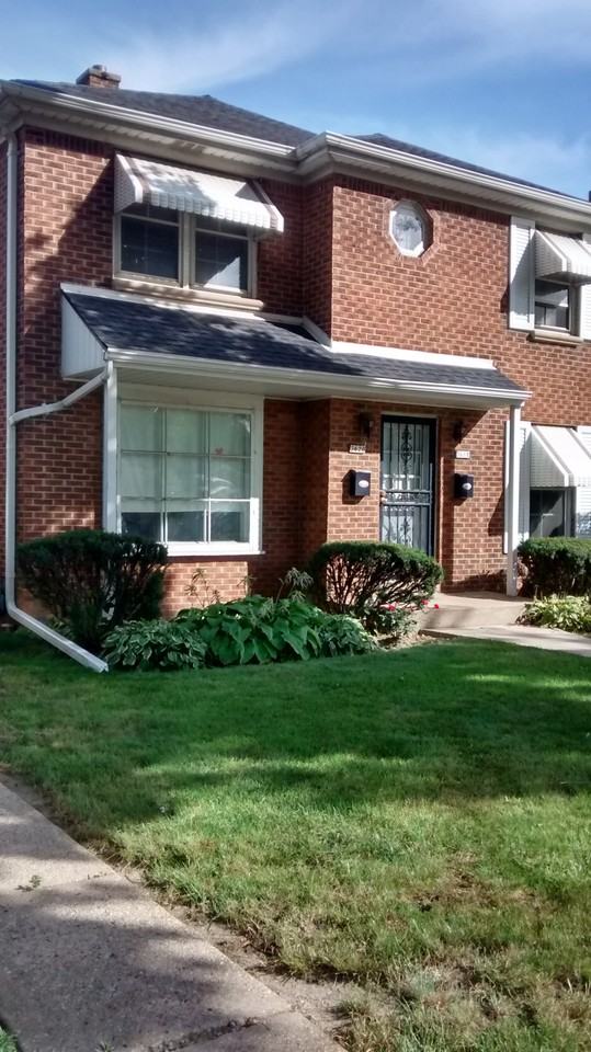 3620 W Capitol Dr - Photo 2 of 26