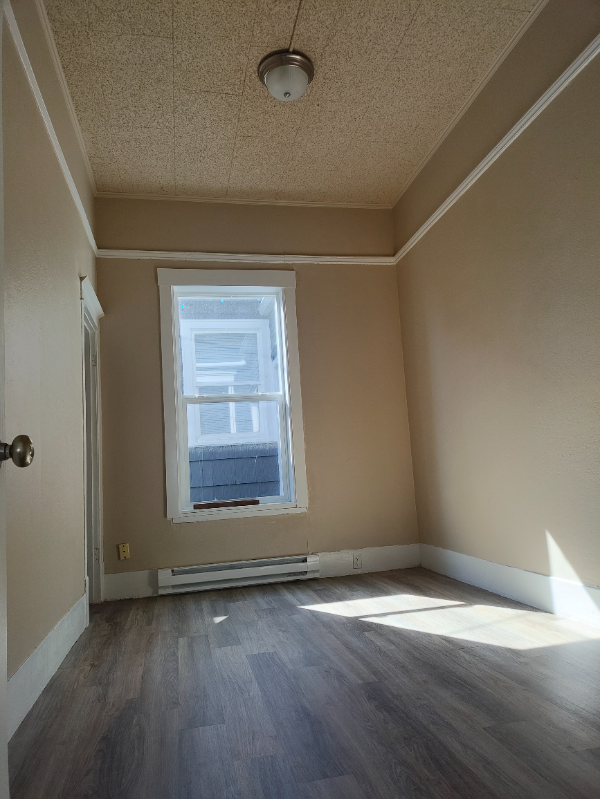 205 State Ave #A - Photo 4 of 11