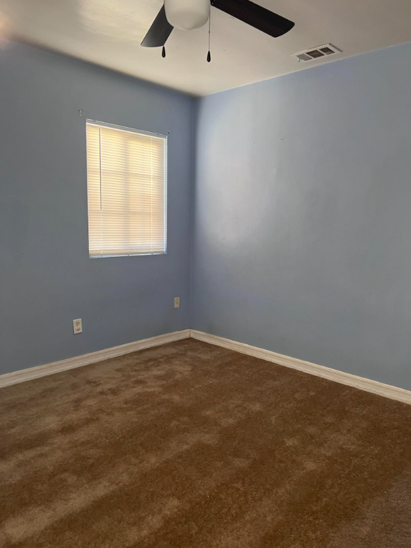 1016 E Lancaster Blvd - Photo 2 of 4