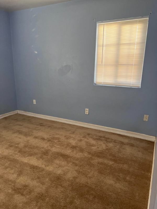 1016 E Lancaster Blvd - Photo 3 of 4