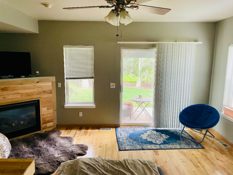 107 Stonegate Cir - Photo 2 of 7