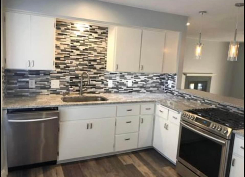 545 Broadway Ave N #1 - Photo 2 of 20
