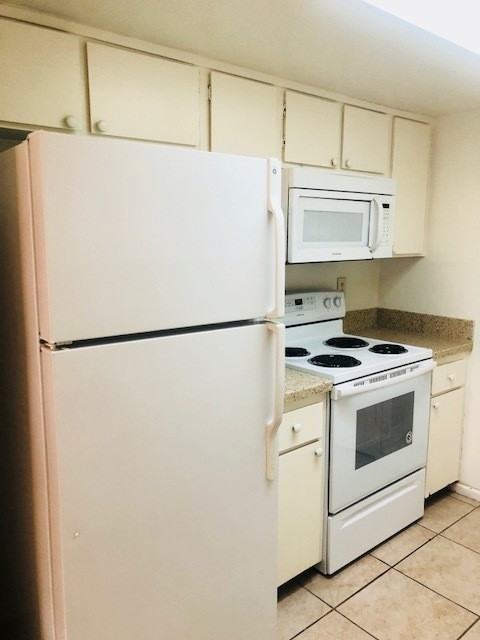 629 R Ave #30 - Photo 5 of 14