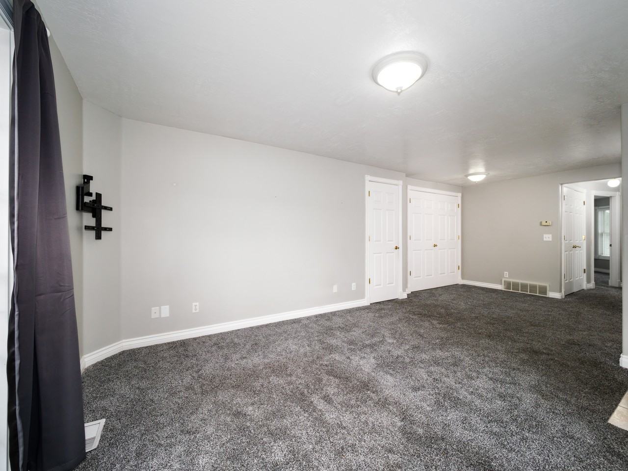 Van-2390 W 450 S Springville, UT 84663 - Photo 3 of 24