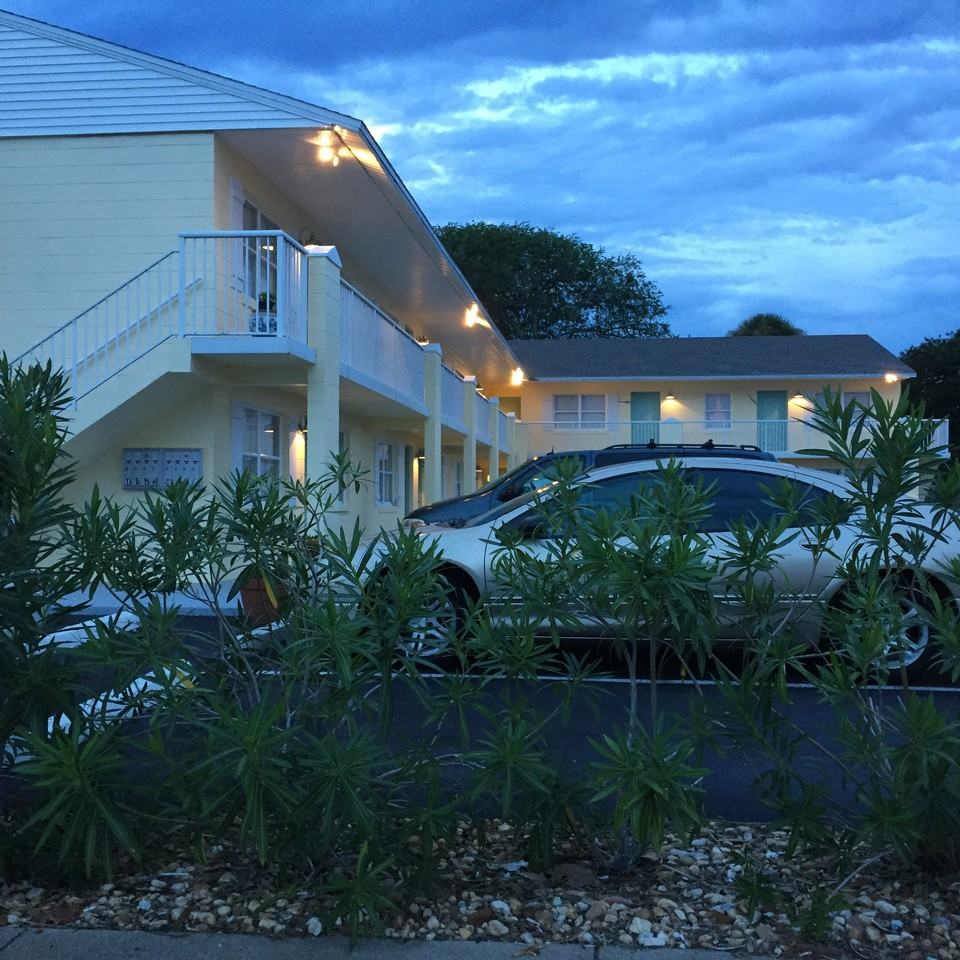 River West Apartments - Photo 3 of 24